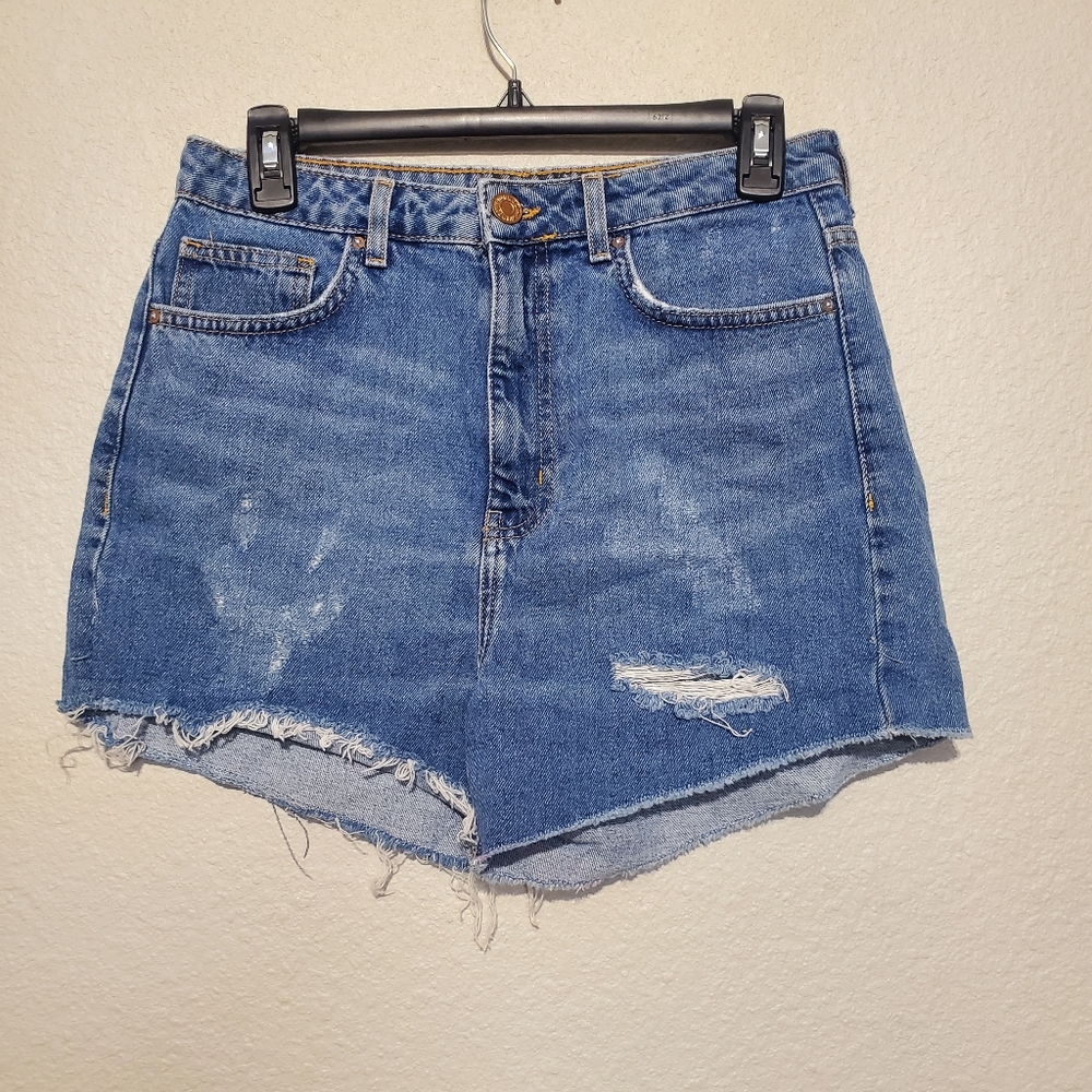 Forever 21 Denim Shorts Size 26 Blue Jean Distressed Fray Hem
